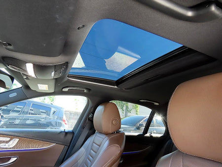Mercedes-Benz E-Class — photo 17