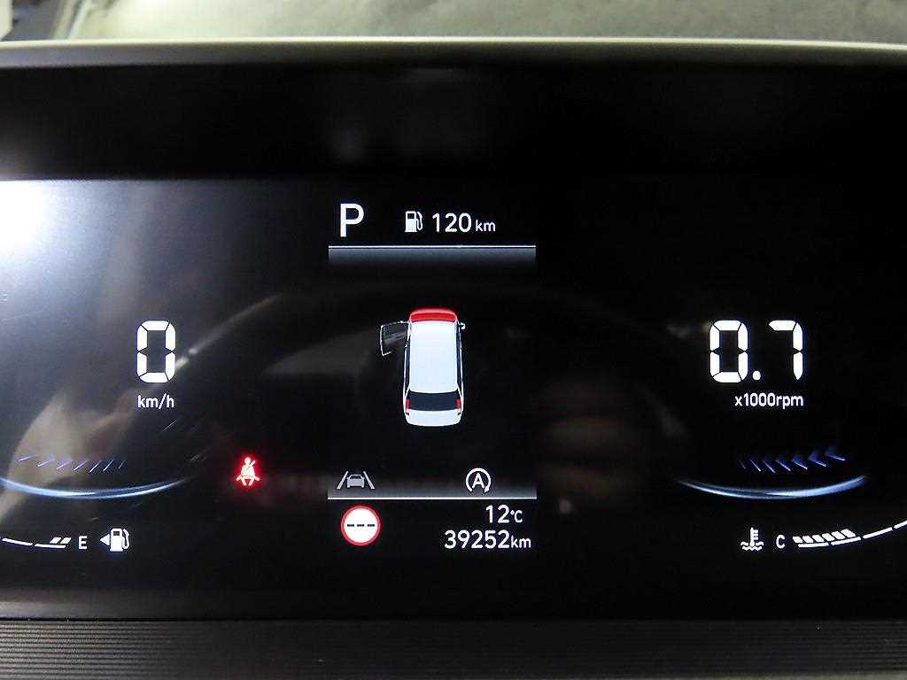 Hyundai Staria — photo 09