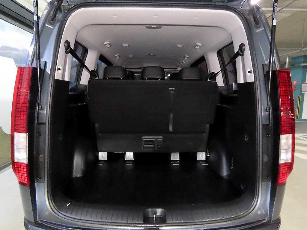 Hyundai Staria — photo 18