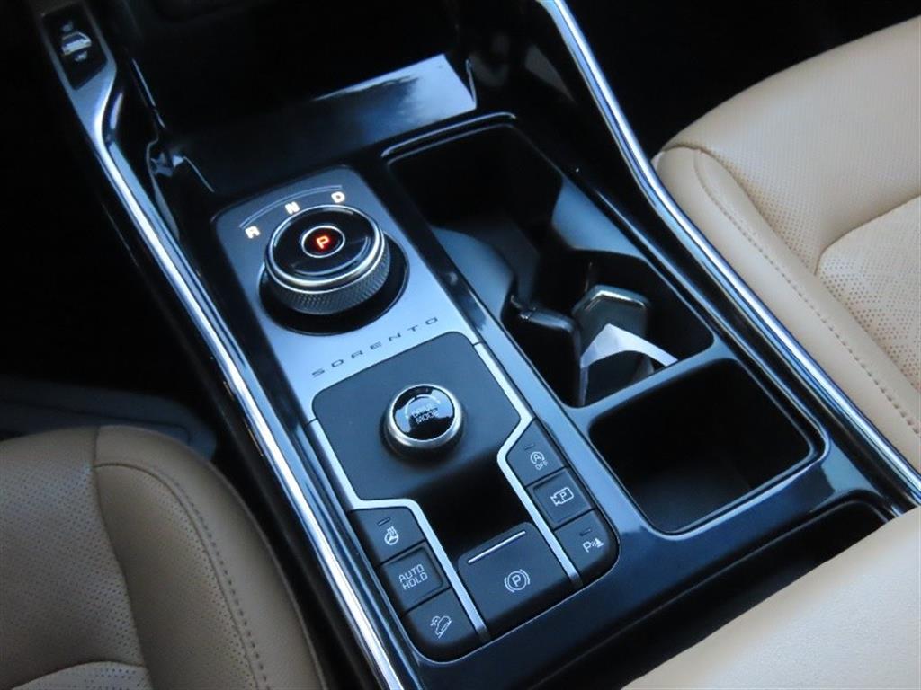 Kia Sorento — photo 06