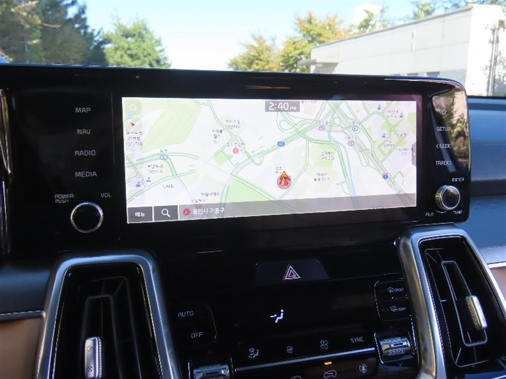 Kia Sorento — photo 08