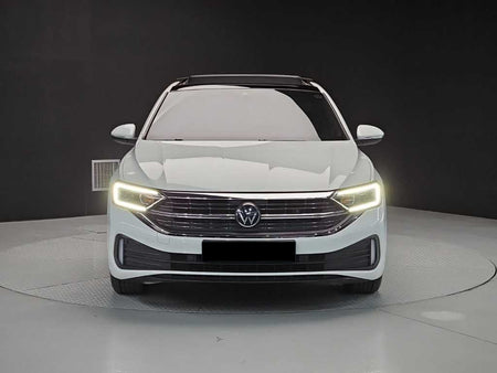 Volkswagen Jetta — photo 02
