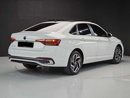 Volkswagen Jetta — photo 04