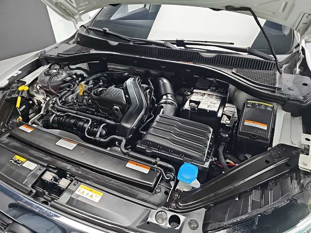 Volkswagen Jetta — photo 05
