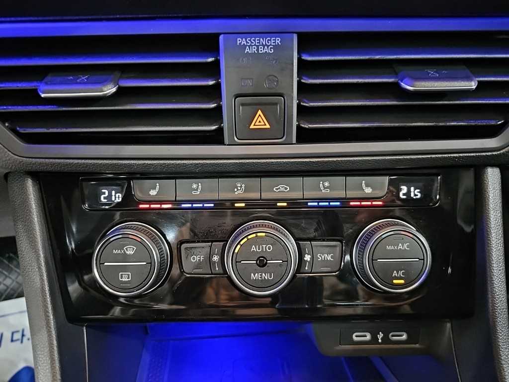 Volkswagen Jetta — photo 10