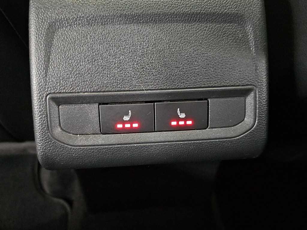 Volkswagen Jetta — photo 13