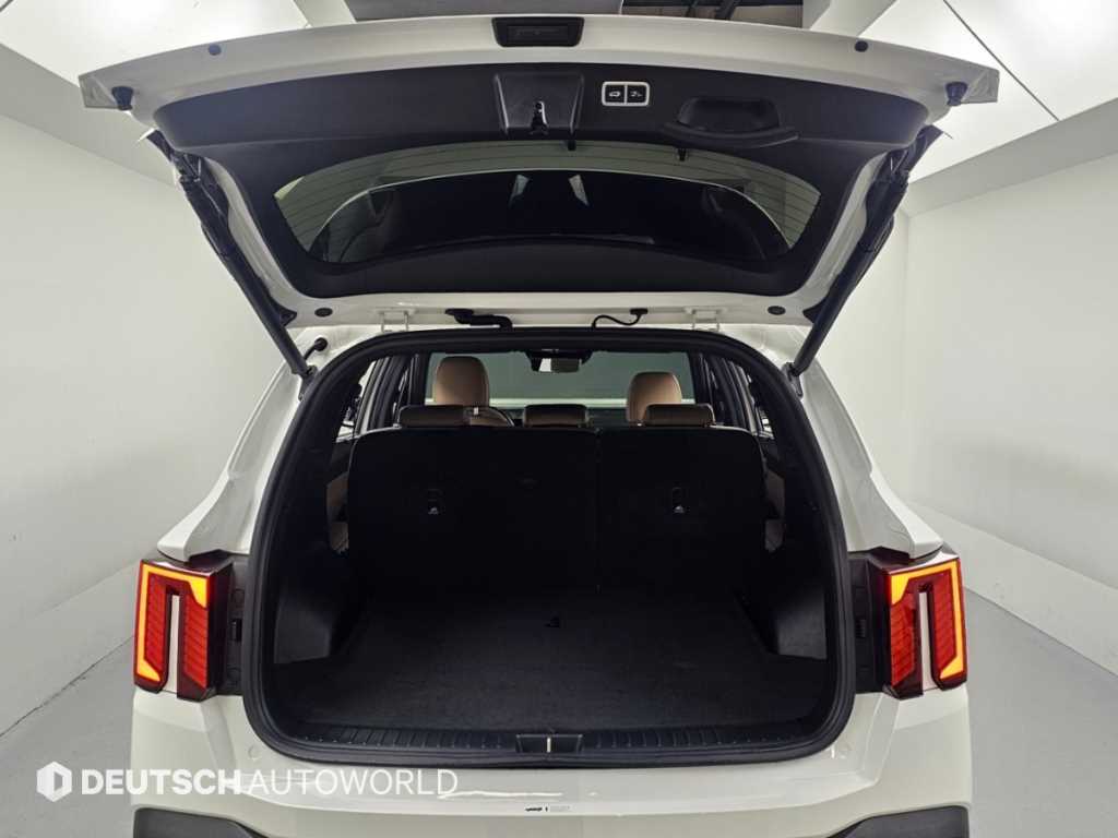 Kia Sorento — photo 19