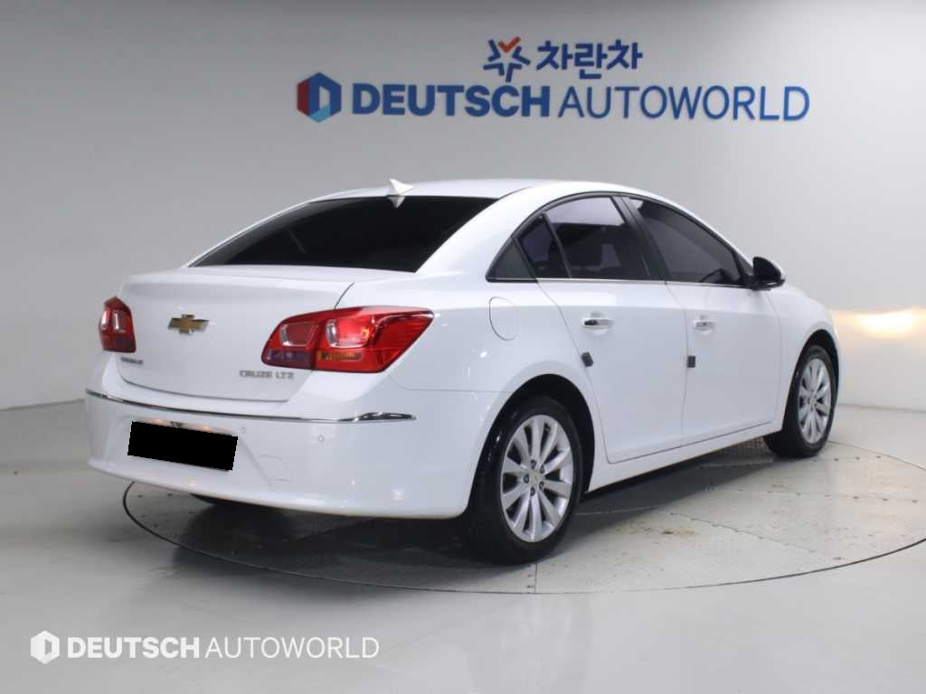 CHEVROLET Cruze — photo 02