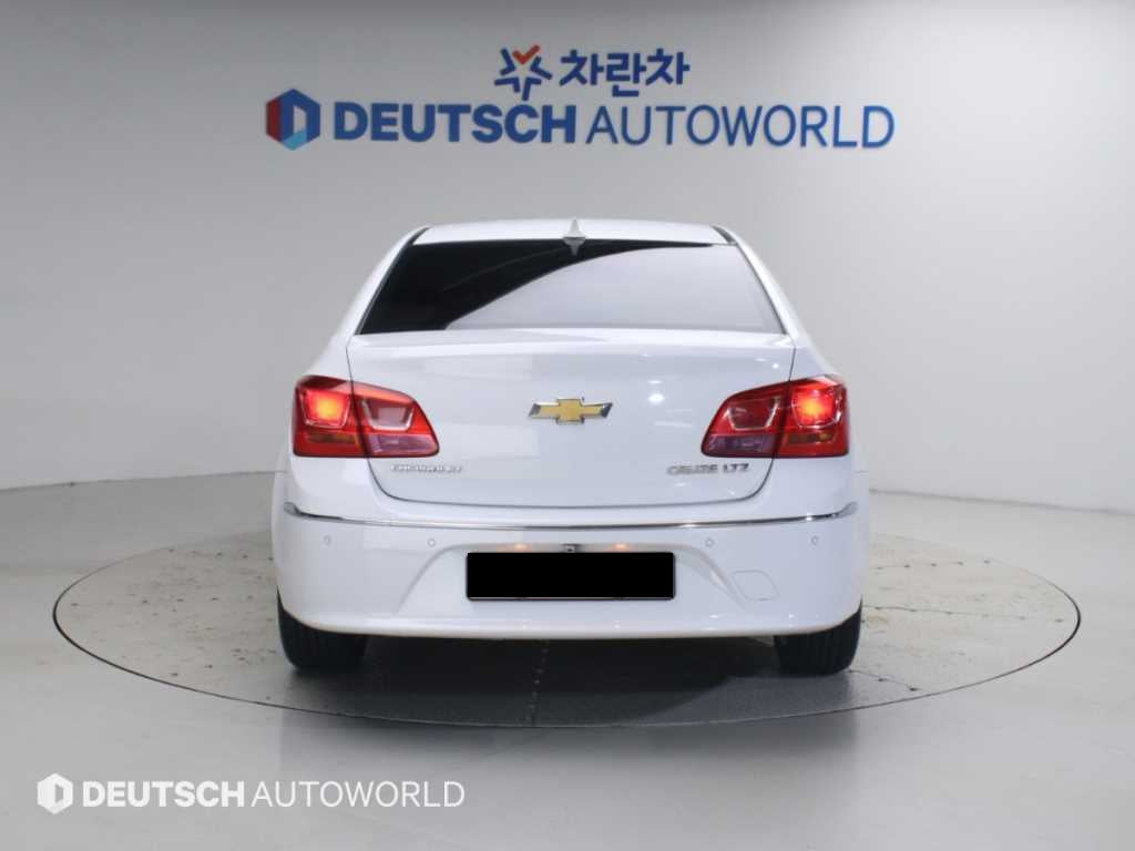 CHEVROLET Cruze — photo 04