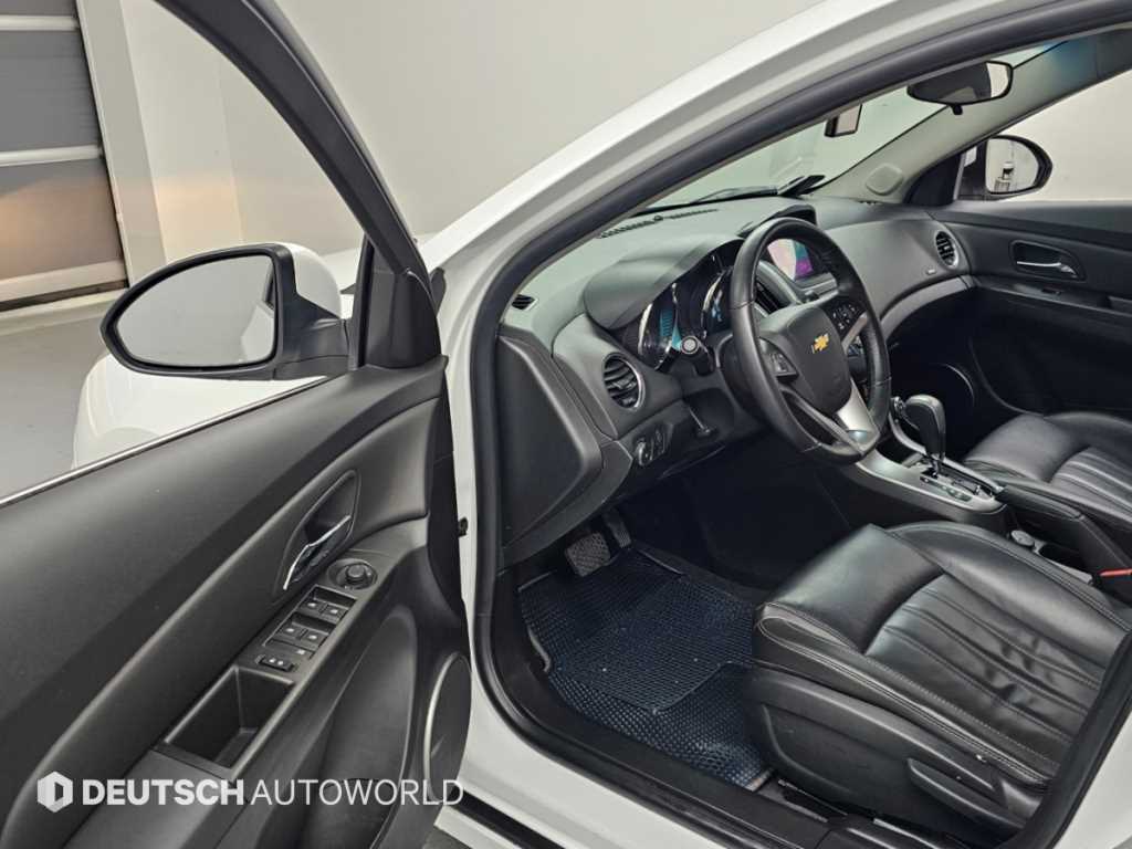CHEVROLET Cruze — photo 11