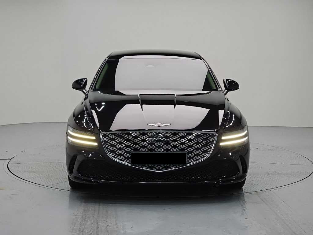 Genesis G80 — photo 02