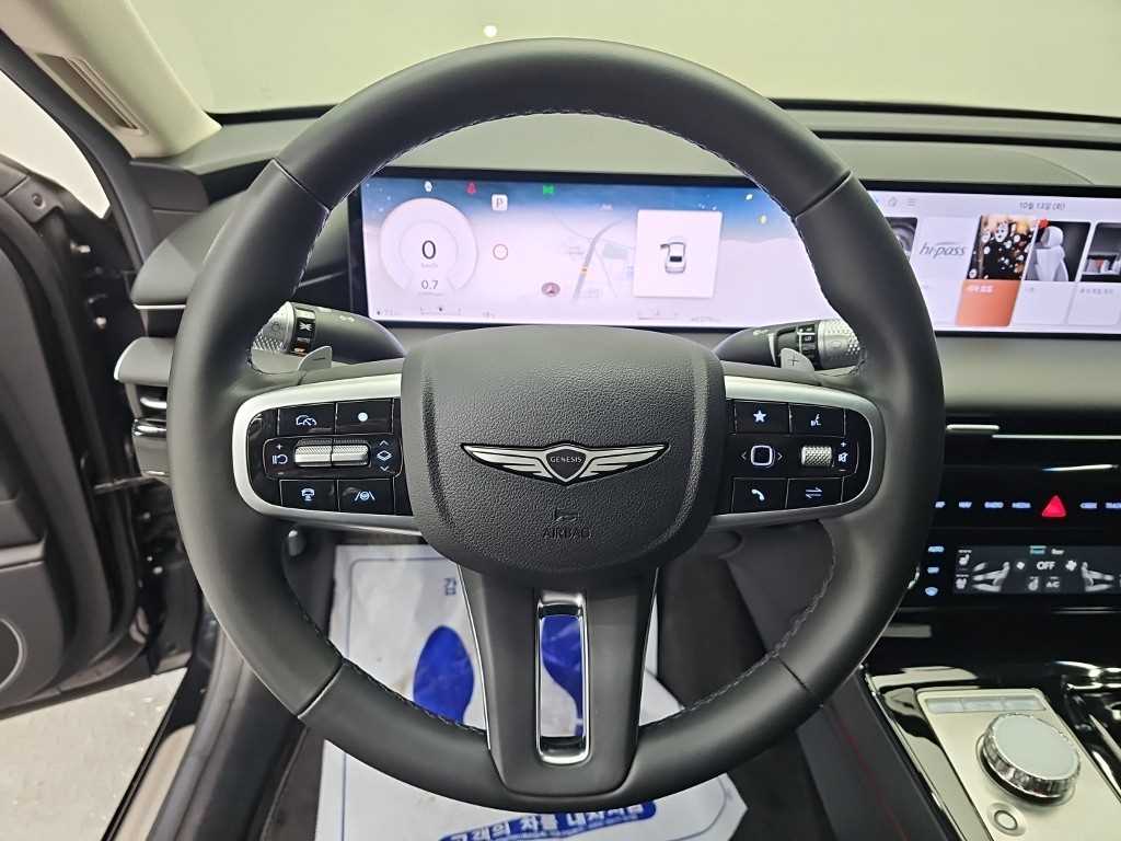 Genesis G80 — photo 09