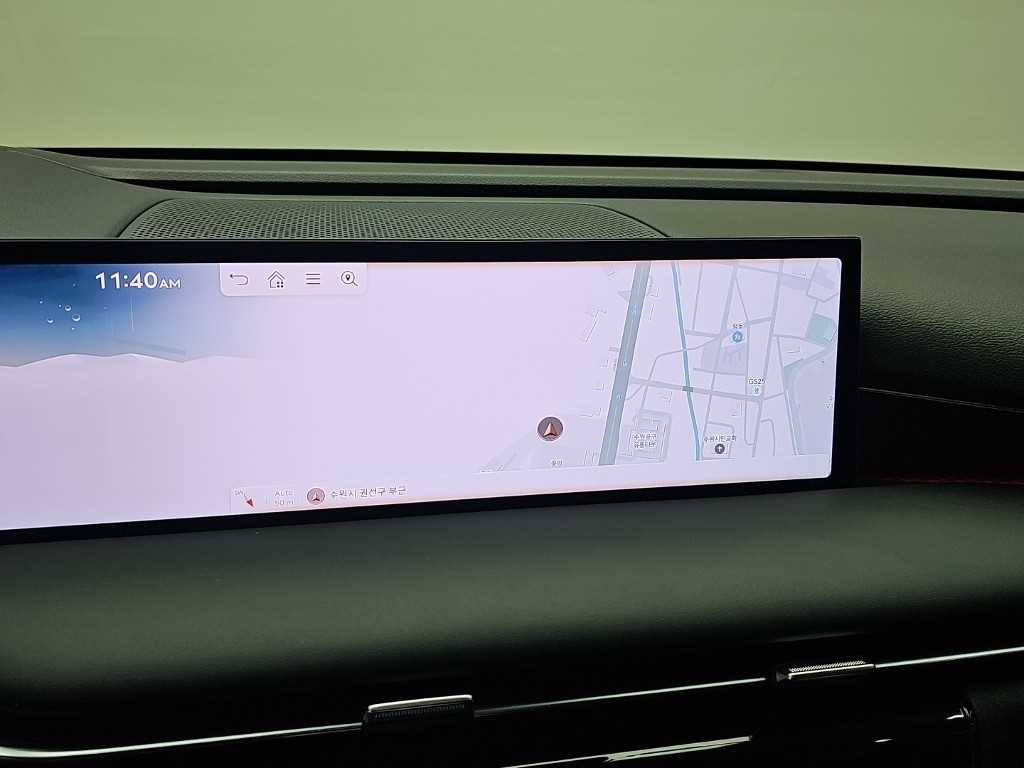 Genesis G80 — photo 16