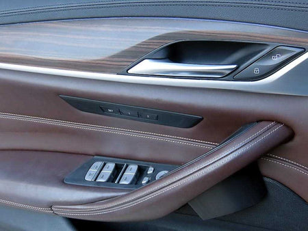 BMW 5-Series — photo 12