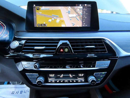 BMW 5-Series — photo 13