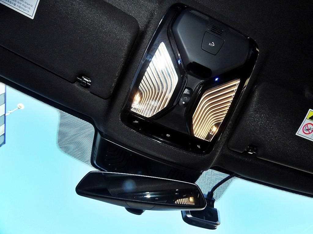 BMW 5-Series — photo 15