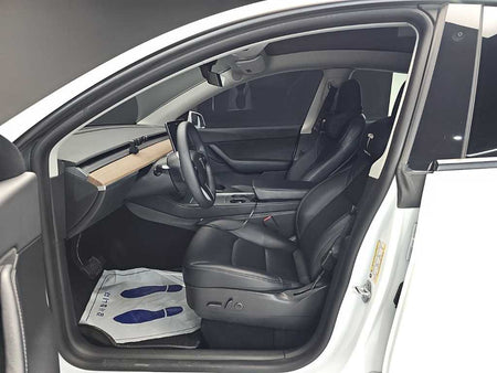 Tesla Model Y — photo 11