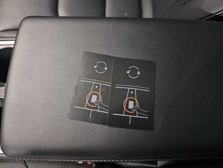 Tesla Model Y — photo 18