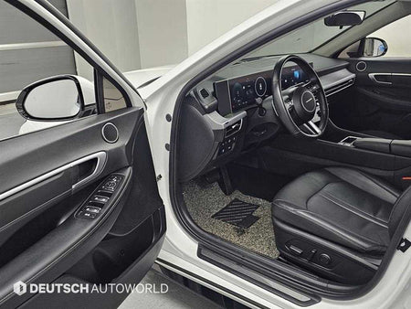 Hyundai Sonata — photo 11