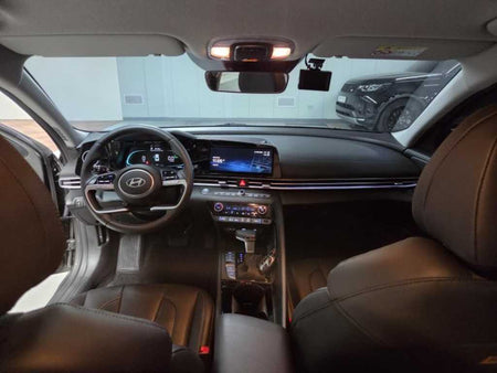 Hyundai Avante — photo 10