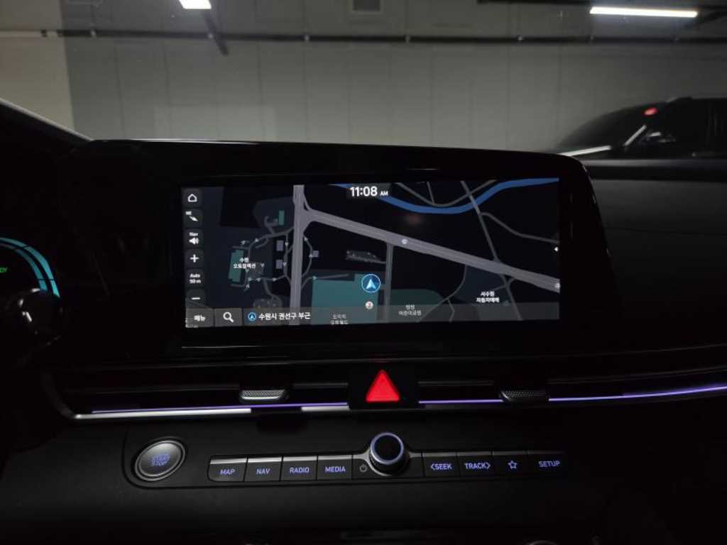 Hyundai Avante — photo 18