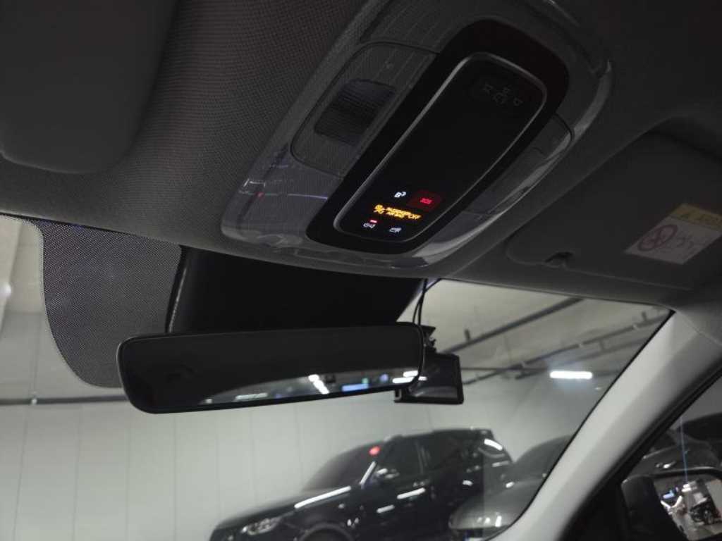 Hyundai Avante — photo 19