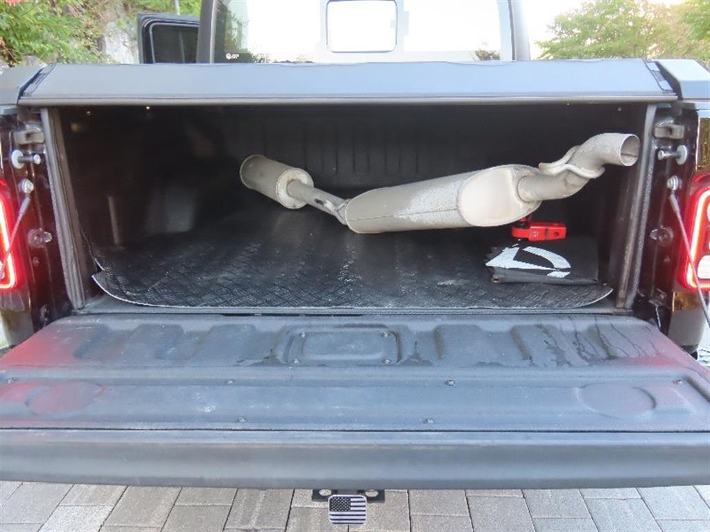Jeep Gladiator — photo 18