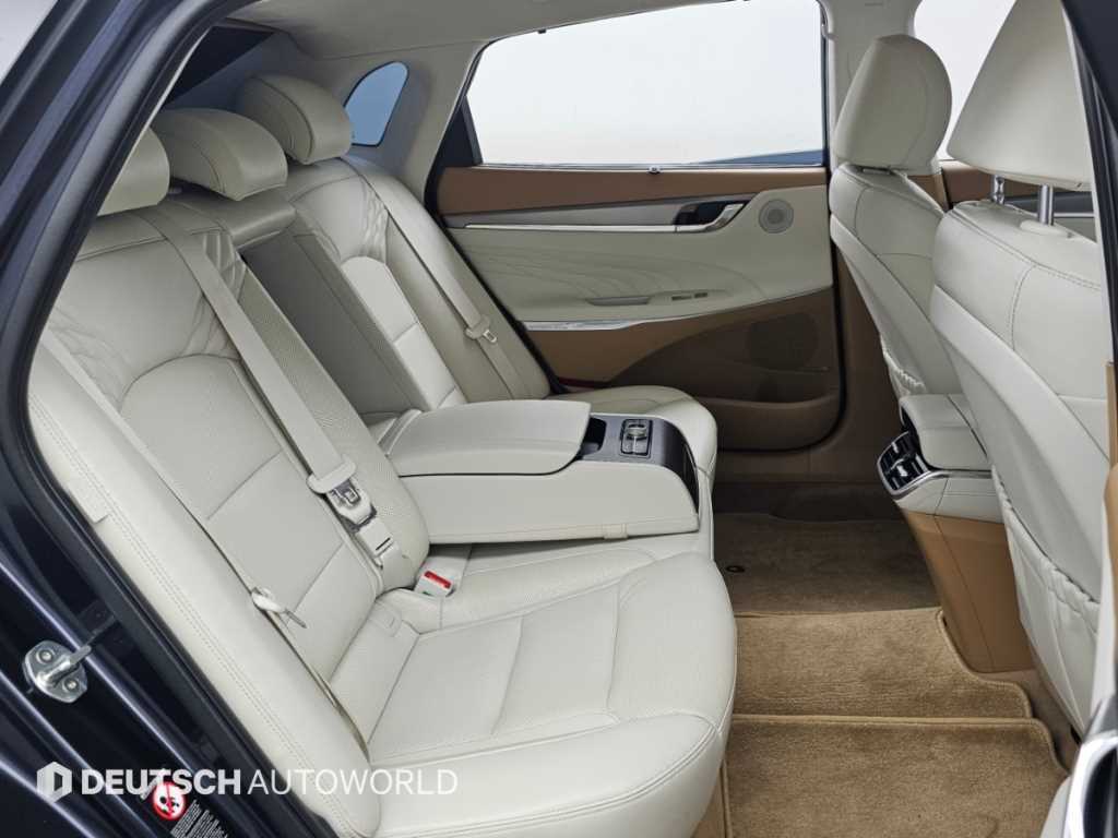 Hyundai Grandeur — photo 10