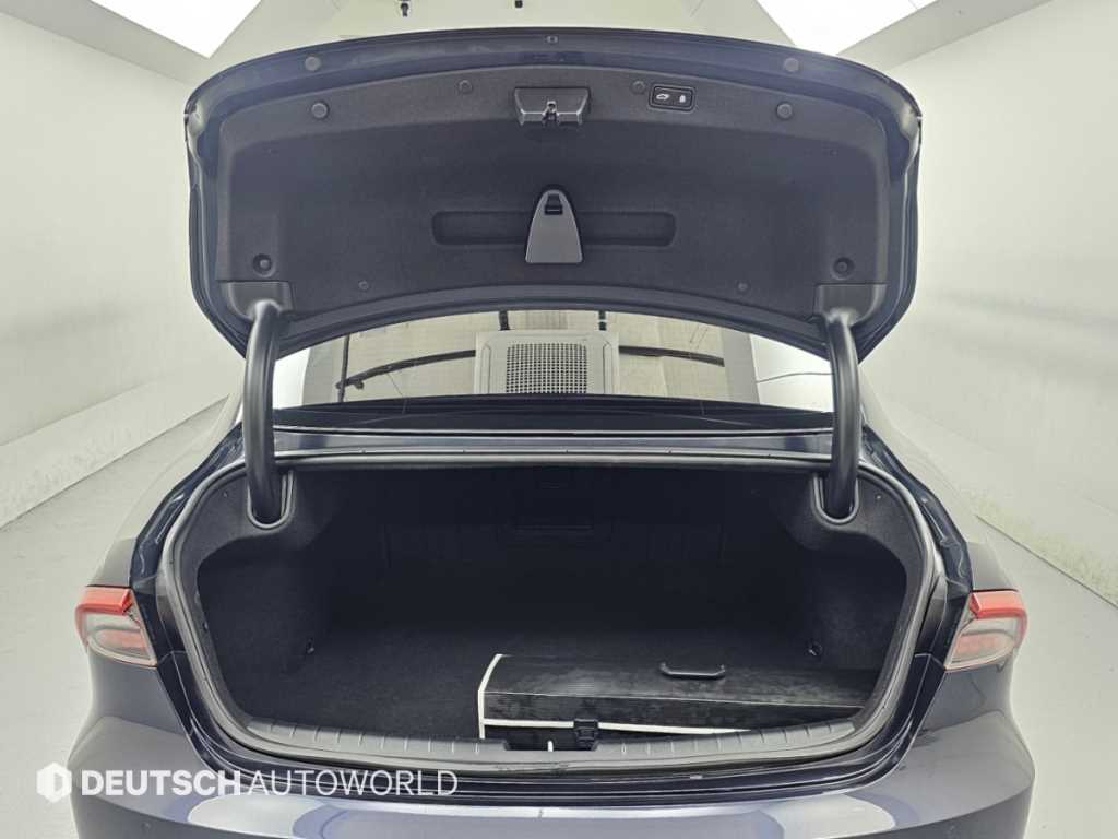 Hyundai Grandeur — photo 16