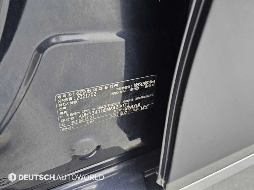 Hyundai Grandeur — photo 17
