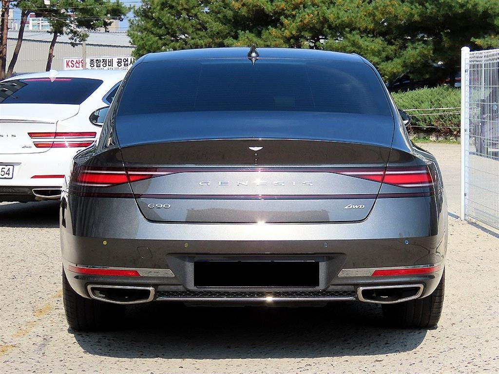Genesis G90 — photo 04