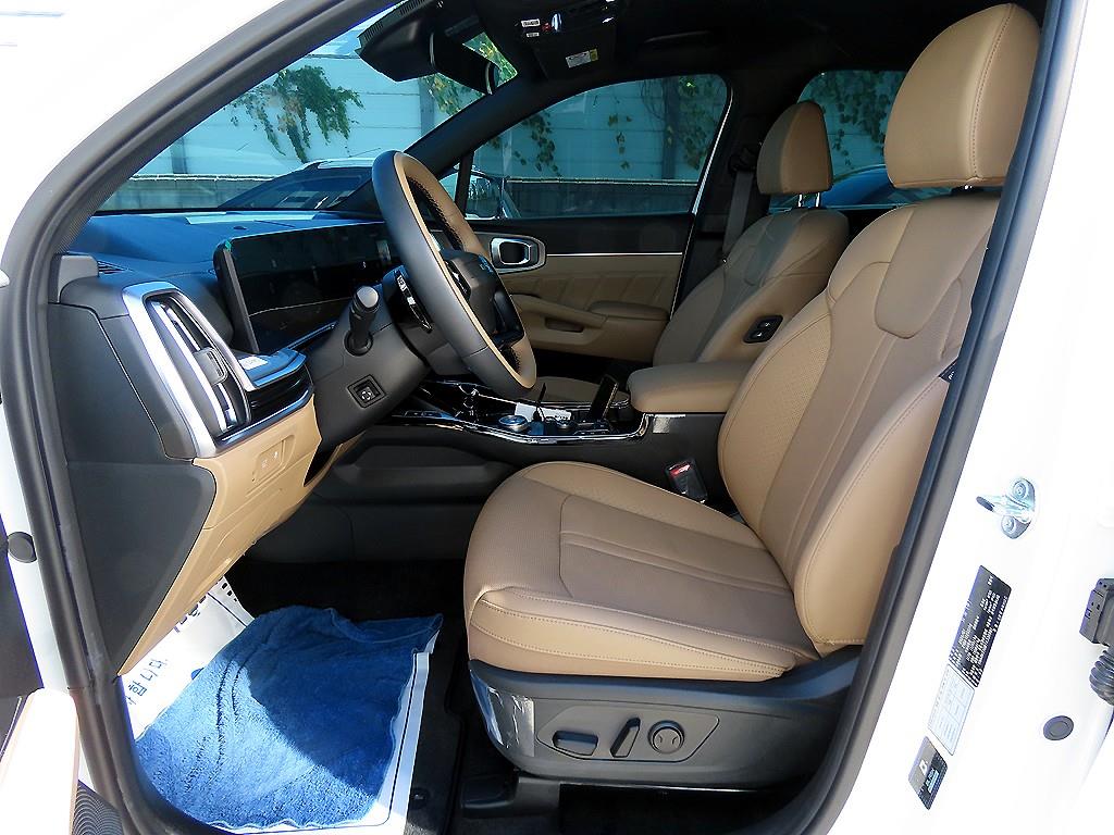 Kia Sorento — photo 05