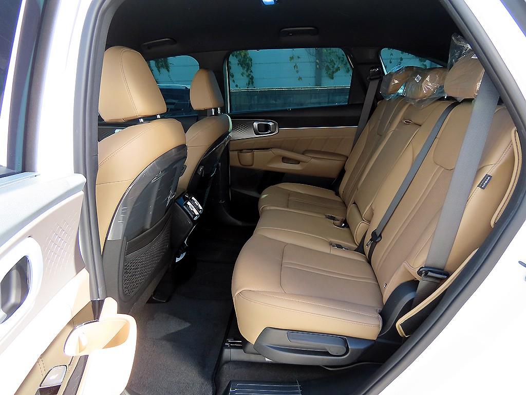Kia Sorento — photo 06