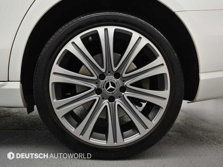Mercedes-Benz E-Class — photo 05