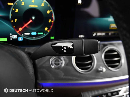 Mercedes-Benz E-Class — photo 09