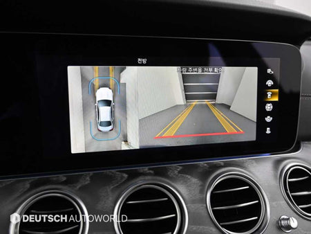 Mercedes-Benz E-Class — photo 15