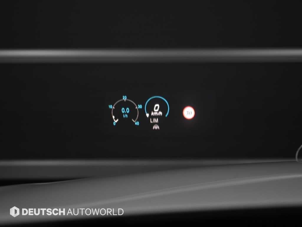 Mercedes-Benz E-Class — photo 17
