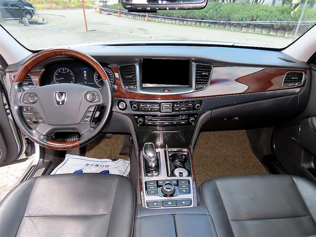Hyundai Equus — photo 07