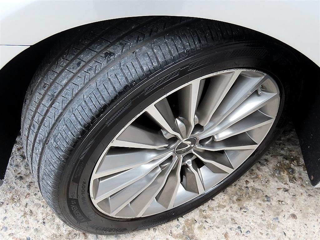 Hyundai Equus — photo 20