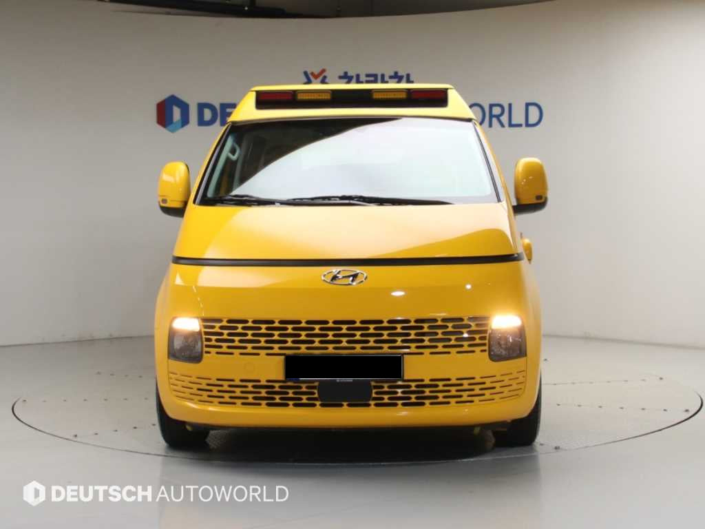 Hyundai Staria — photo 03