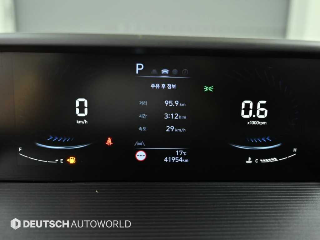 Hyundai Staria — photo 08
