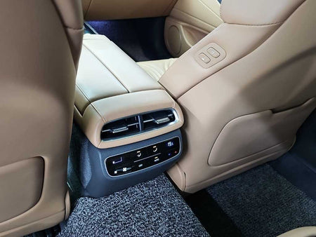 Genesis G80 — photo 13