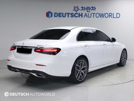 Mercedes-Benz E-Class — photo 02