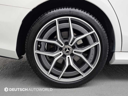 Mercedes-Benz E-Class — photo 05