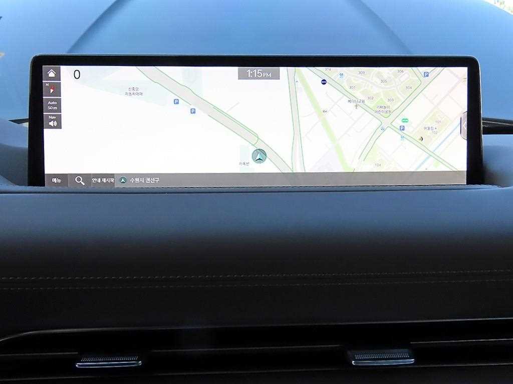 Genesis GV80 — photo 14