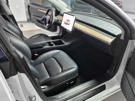 Tesla Model 3 — photo 11
