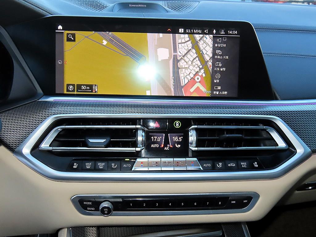 BMW X5 — photo 14