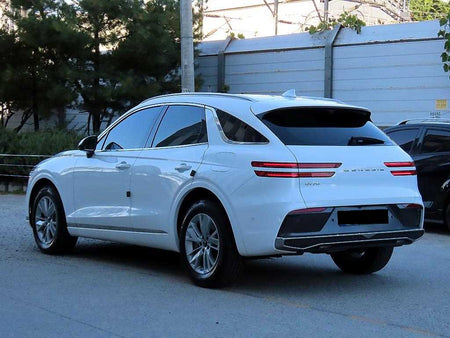 Genesis GV70 — photo 03