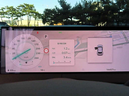 Genesis GV70 — photo 09