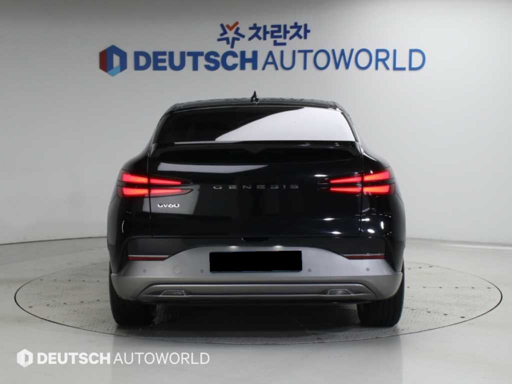 Genesis GV60 — photo 04